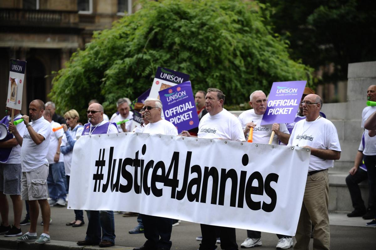 One third of Glasgow schools and nurseries affected by janitor strike